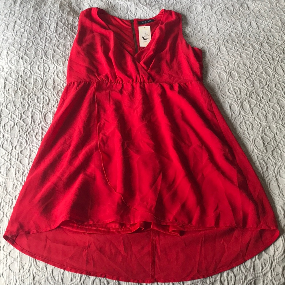 IN STYLE red dress
